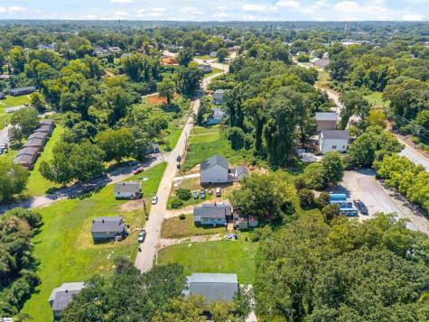 33 Happy Avenue Greenville SC 29609