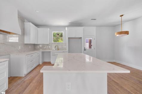 33 Happy Avenue Greenville SC 29609