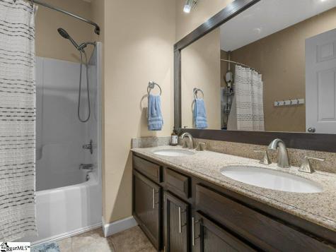 543 Thorn Cove Lane Chesnee SC 29323