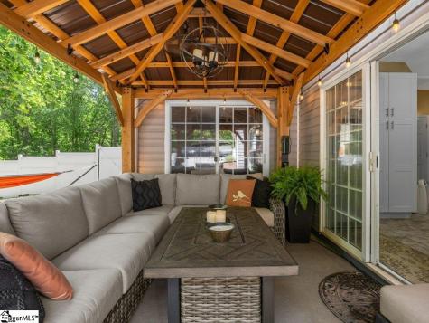 543 Thorn Cove Lane Chesnee SC 29323