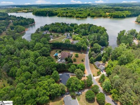 543 Thorn Cove Lane Chesnee SC 29323