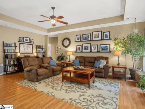 543 Thorn Cove Lane Chesnee SC 29323