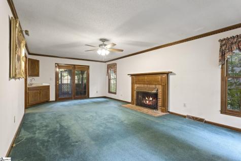 305 Oak Brook Way Taylors SC 29687