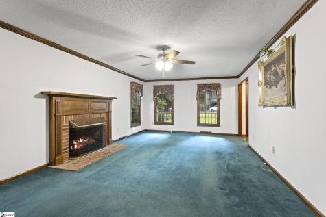 305 Oak Brook Way Taylors SC 29687