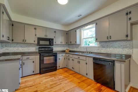 390 Caulder Avenue Spartanburg SC 29306