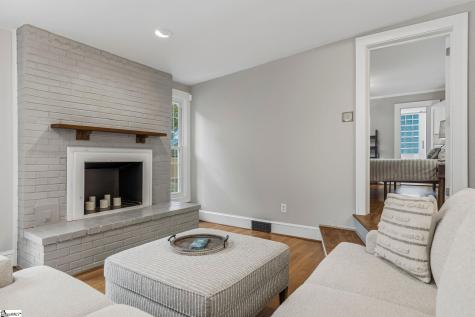 19 E Mountainview Avenue Greenville SC 29609