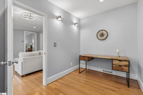 19 E Mountainview Avenue Greenville SC 29609
