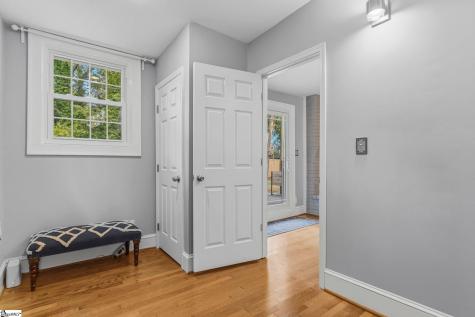 19 E Mountainview Avenue Greenville SC 29609