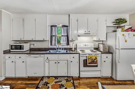 822 Mount Moriah Road Greenwood SC 29646