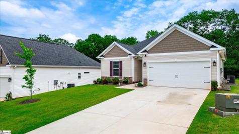 408 Oakton Drive Greer SC 29651