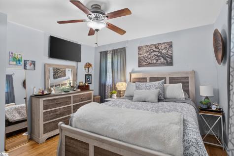 116 Oak Ridge Circle Seneca SC 29678