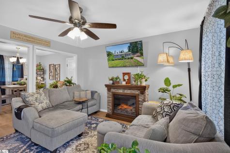 116 Oak Ridge Circle Seneca SC 29678