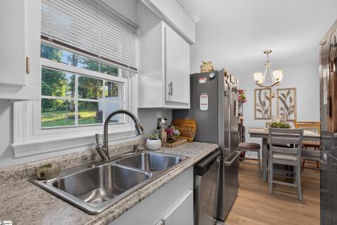 116 Oak Ridge Circle Seneca SC 29678
