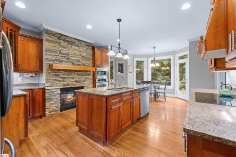 401 W Rockcliff Court Seneca SC 29672