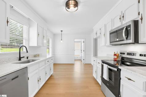 110 Churchill Avenue Greer SC 29651