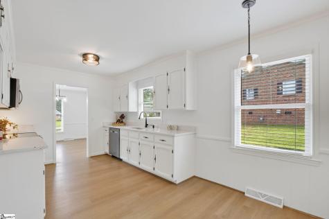 110 Churchill Avenue Greer SC 29651