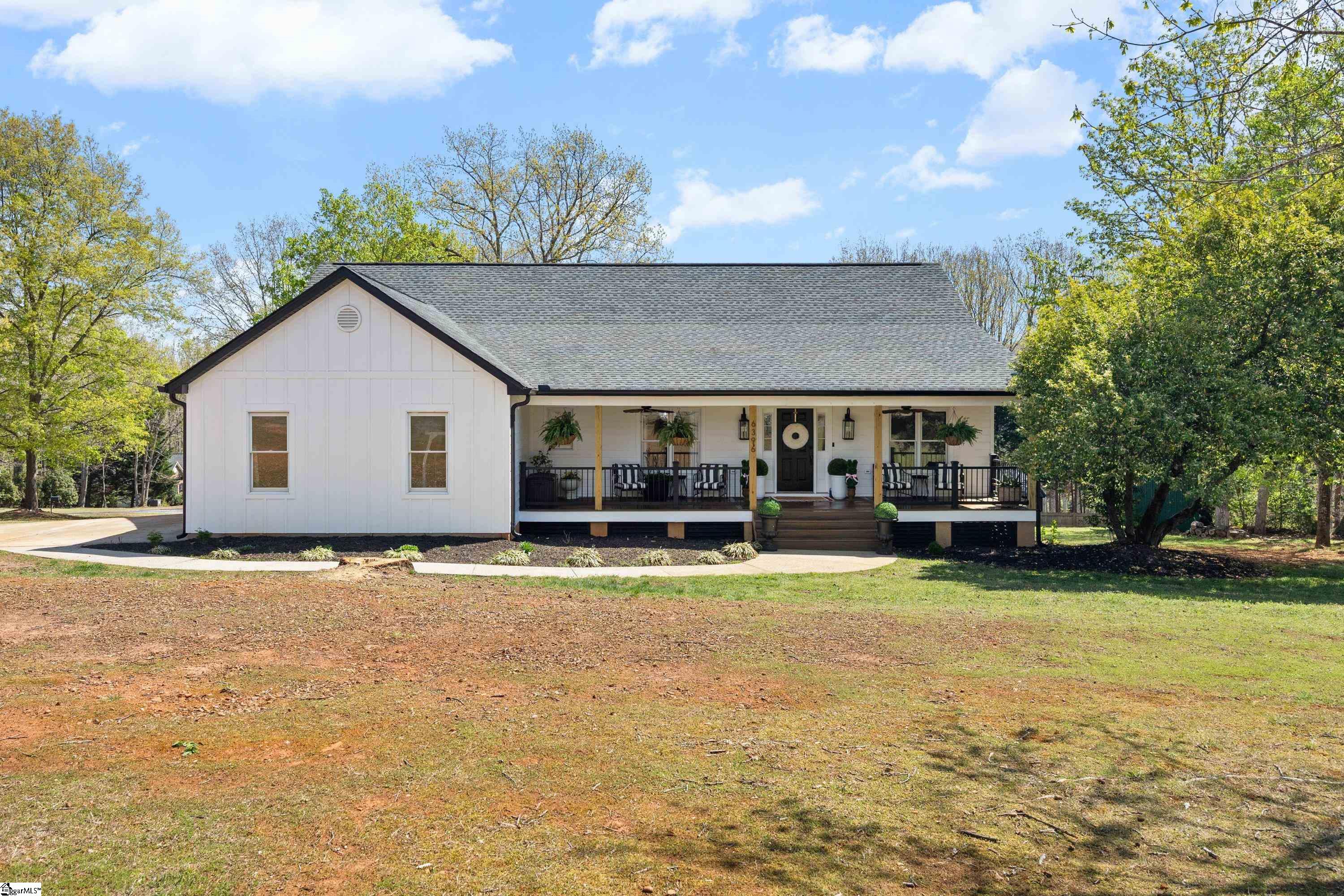 6396 Crosswinds Drive Clover SC 29710