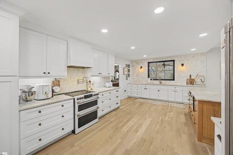 6396 Crosswinds Drive Clover SC 29710