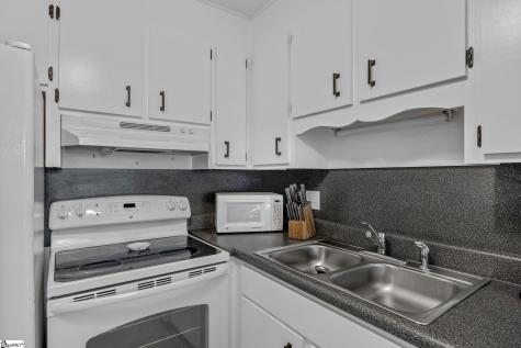 20D Hartwell Villas Street Anderson SC 29626