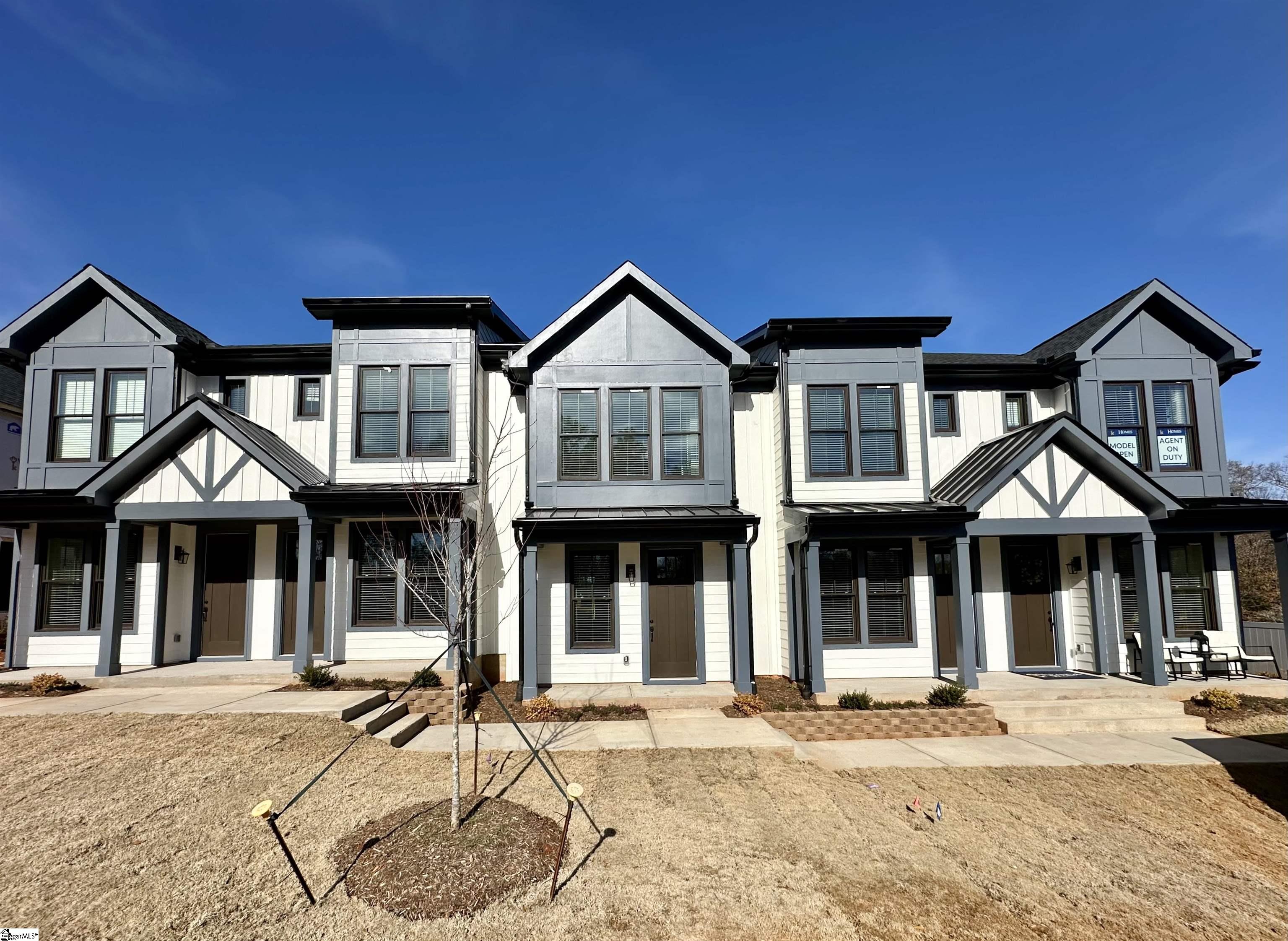 9 Hawthorne Lane Greenville SC 29605