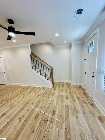 9 Hawthorne Lane Greenville SC 29605