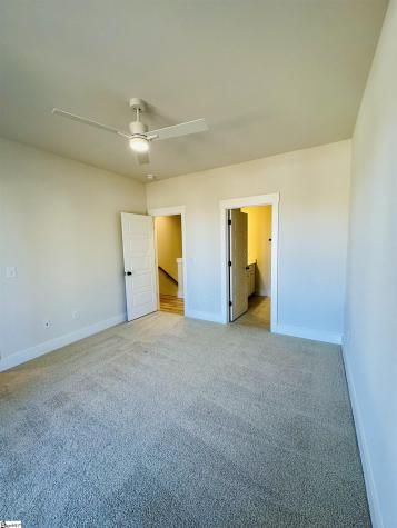 9 Hawthorne Lane Greenville SC 29605