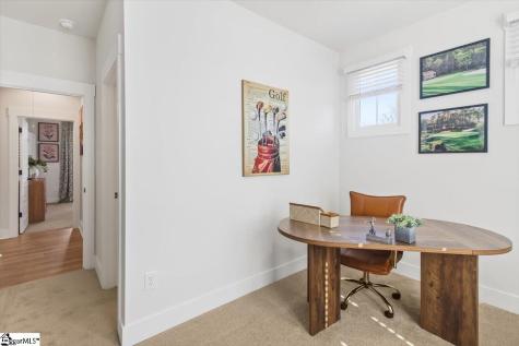 9 Hawthorne Lane Greenville SC 29605