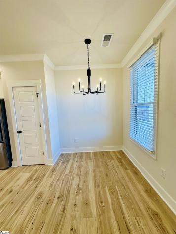 9 Hawthorne Lane Greenville SC 29605