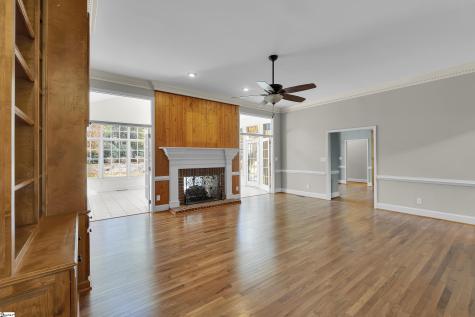 111 W Woodglen Road Spartanburg SC 29301