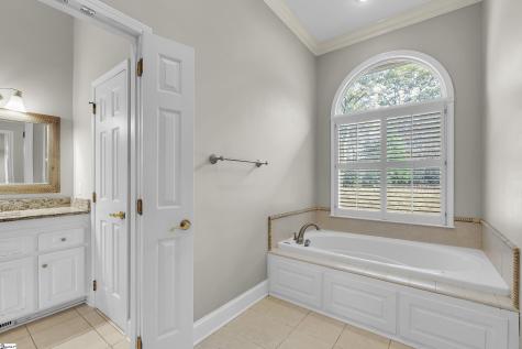111 W Woodglen Road Spartanburg SC 29301