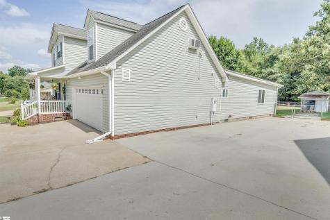 202 Shady Pines Way Fountain Inn SC 29644