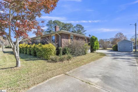 734 Anderson Street Belton SC 29627