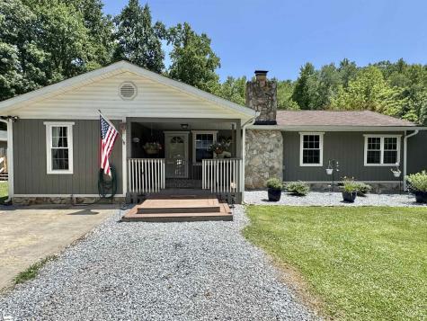 159 Country Creek Drive Pickens SC 29671