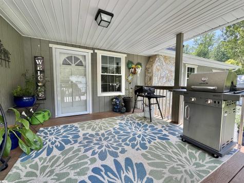 159 Country Creek Drive Pickens SC 29671