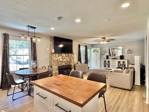 159 Country Creek Drive Pickens SC 29671