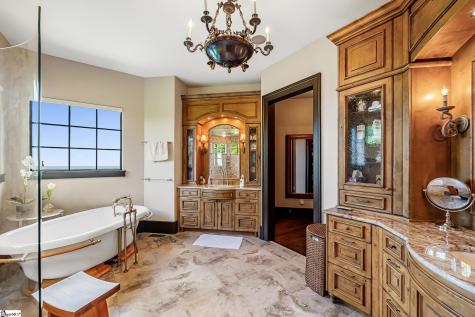 29 High Cliffe Way Landrum SC 29356