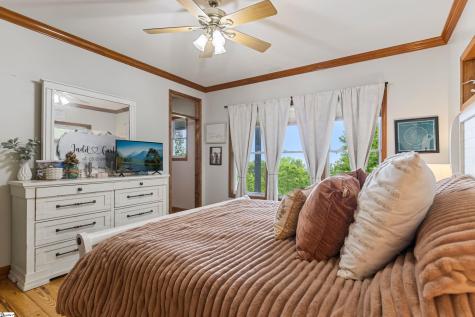 14 Woodbine Drive Cleveland SC 29635