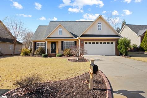 634 Secretariat Drive Boiling Springs SC 29316