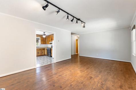 1120 Saluda Lake Road Greenville SC 29611