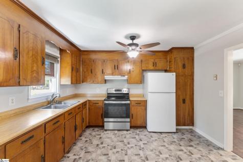 1120 Saluda Lake Road Greenville SC 29611