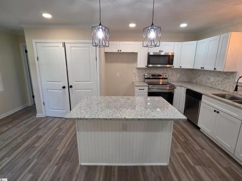 201 Cheyenne Drive Simpsonville SC 29680