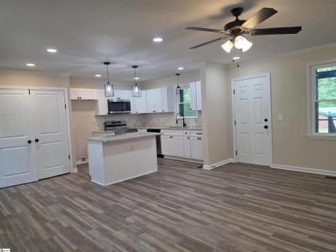 201 Cheyenne Drive Simpsonville SC 29680