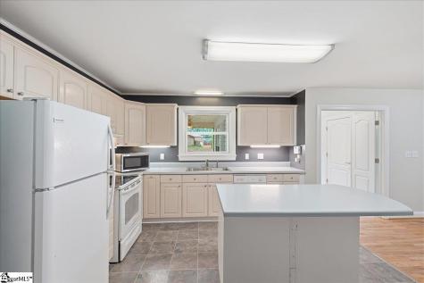 9 Yorkshire Drive Greenville SC 29615