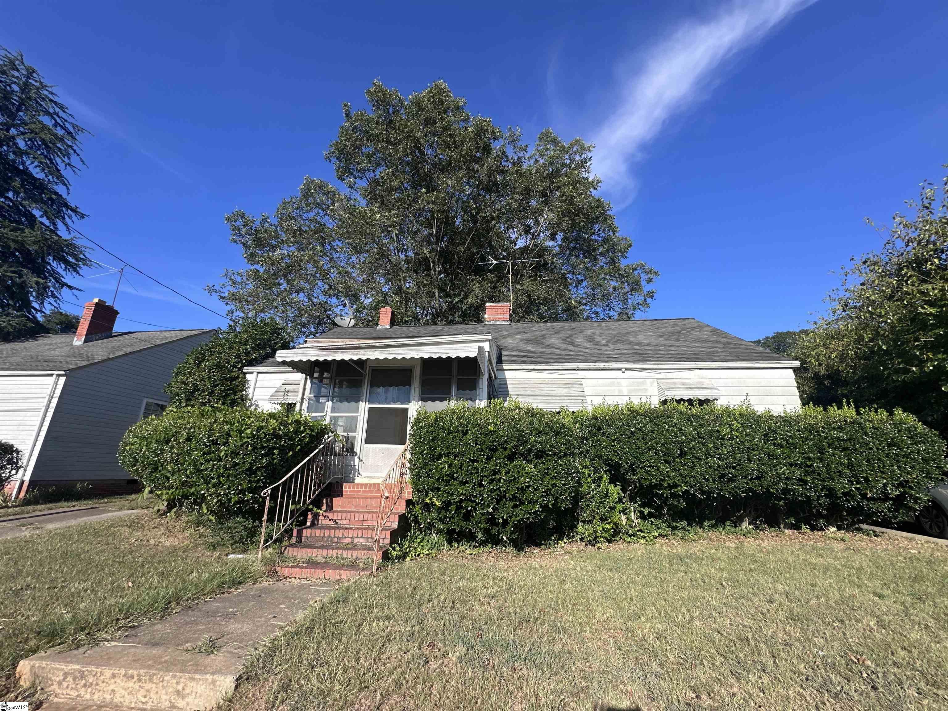 26 N Washington Avenue Greenville SC 29611