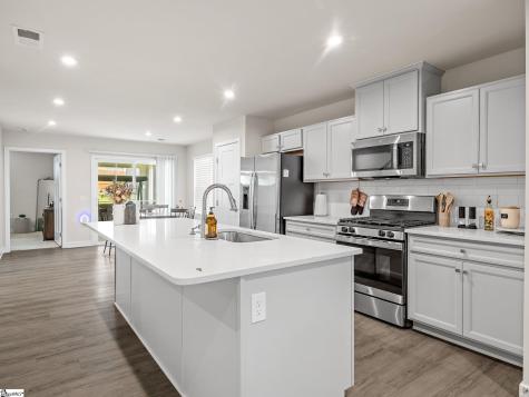 424 Leasowe Lane Greenville SC 29605