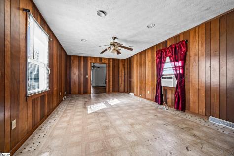 303 Pine Street Seneca SC 29678