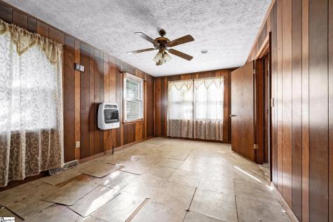 303 Pine Street Seneca SC 29678