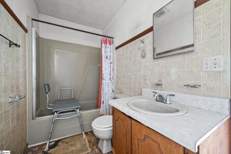 303 Pine Street Seneca SC 29678
