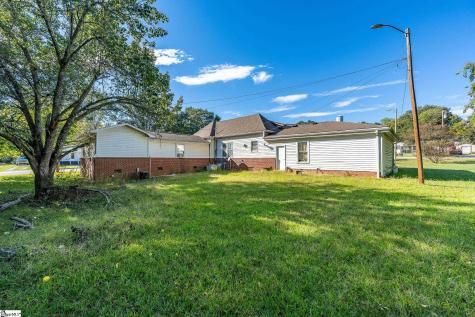 303 Pine Street Seneca SC 29678