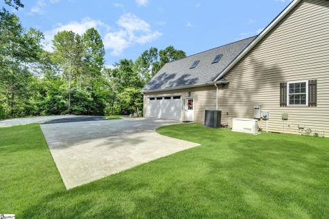 547 Lawrence Bridge Road Seneca SC 29672